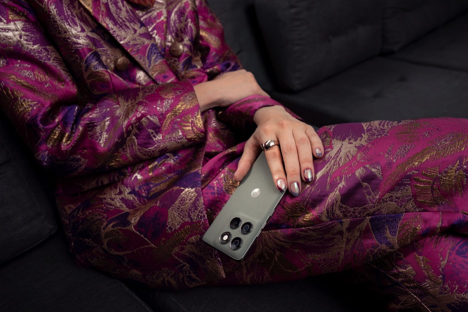 Découvrez la révolution Motorola Edge 60 : design élégant et intelligence artificielle à couper le souffle !